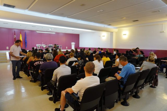 272 personas sin ESO ni Bachillerato se examinan de competencias clave para acceder a cursos de mayor nivel del SEF - 1, Foto 1