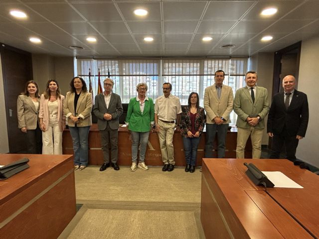 El ex director de la Fundación Secretariado Gitano en la Asamblea Regional: “La pobreza se basa en la solidaridad y la justicia social” - 2, Foto 2