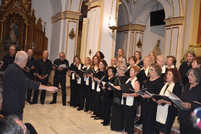 La música coral brilla en la iglesia de La Salceda en una velada llena de talento y emoción - 1, Foto 1
