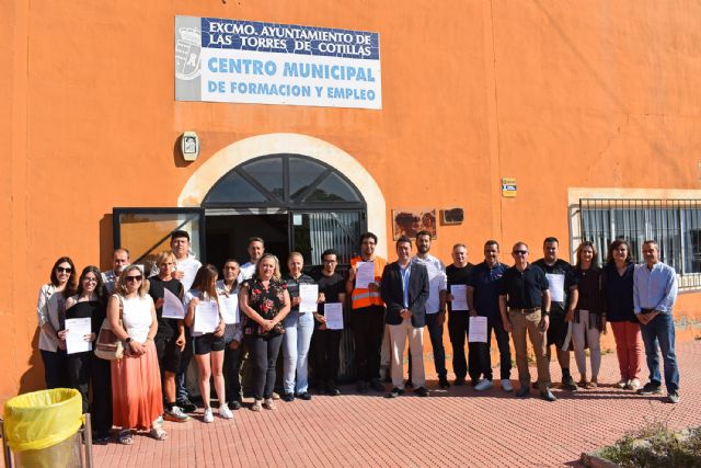El alumnado del curso gratuito de actividades auxiliares de almacén, listo para comenzar sus prácticas en CONSUM - 3, Foto 3