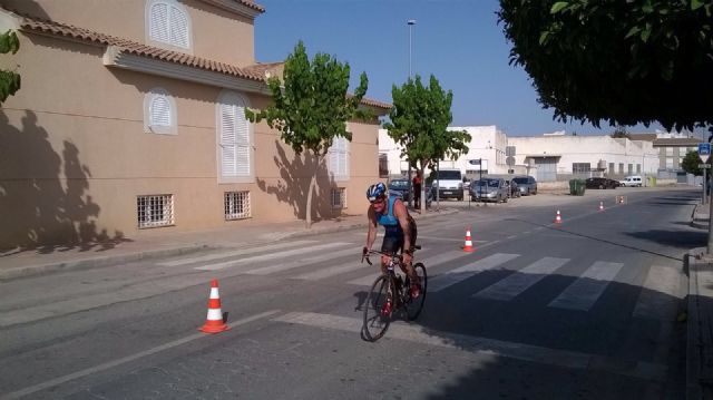 The Totana Triathlon club participated in the popular triathlon and the women's village of Alhama, Foto 5