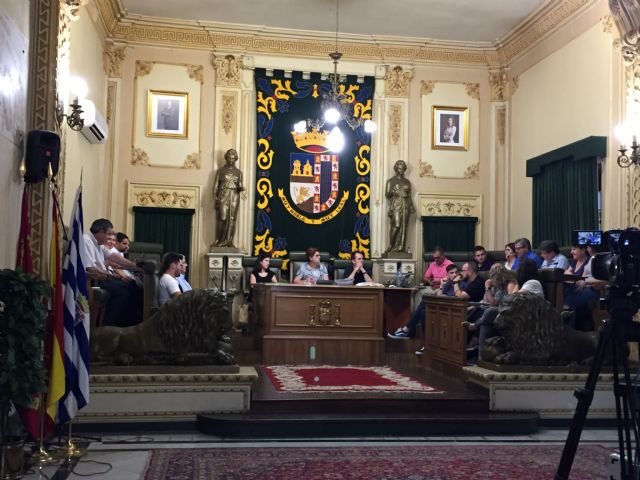 El pleno acuerda los festivos locales de 2019 y aprueba las dos mociones presentadas - 1, Foto 1