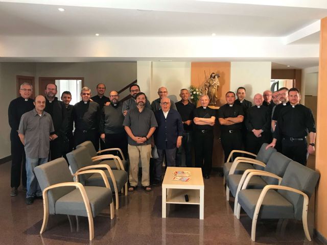 El clero diocesano visita el Seminario Menor de San José - 2, Foto 2