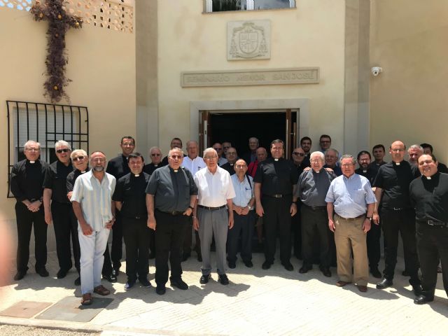 El clero diocesano visita el Seminario Menor de San José - 3, Foto 3