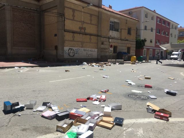 Ahora Murcia considera urgente mejorar la limpieza del mercado de los jueves y de los barrios afectados - 1, Foto 1