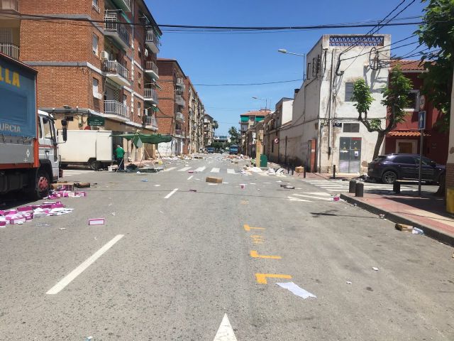 Ahora Murcia considera urgente mejorar la limpieza del mercado de los jueves y de los barrios afectados - 2, Foto 2