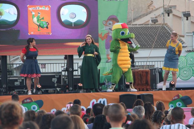 El mago 'Sim Saladín' de Drilo y su pandilla visita las fiestas de San Pedro del Pinatar - 1, Foto 1
