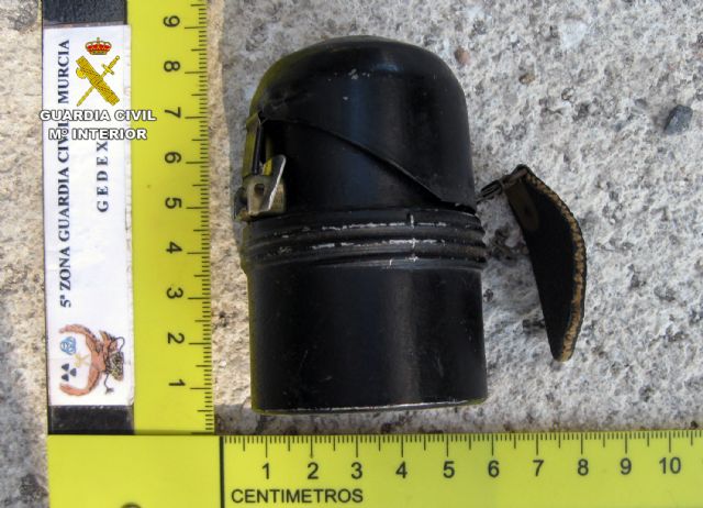 La Guardia Civil desactiva una granada de mano de la Guerra Civil - 1, Foto 1