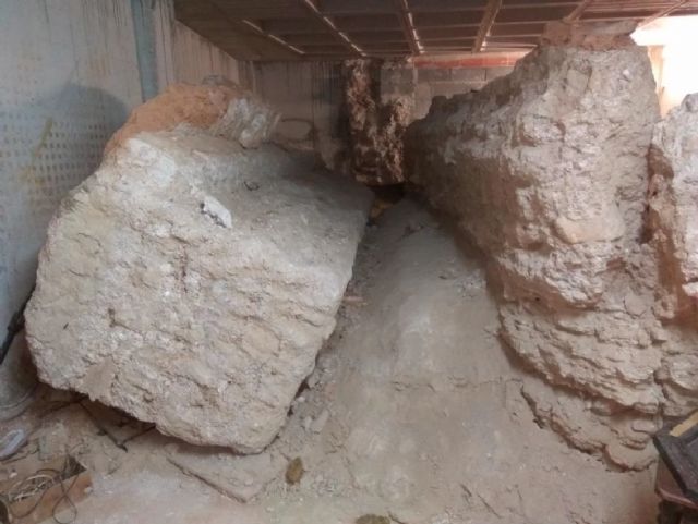 Los restos arqueológicos que se encuentran en un bajo comercial de la calle Sagasta serán recuperados - 1, Foto 1