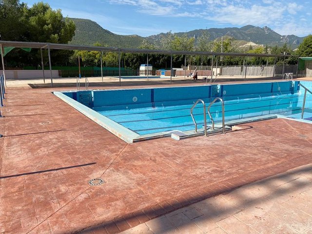 Un nuevo quiosco y labores de saneamiento para la Piscina Municipal de Blanca	 - 1, Foto 1