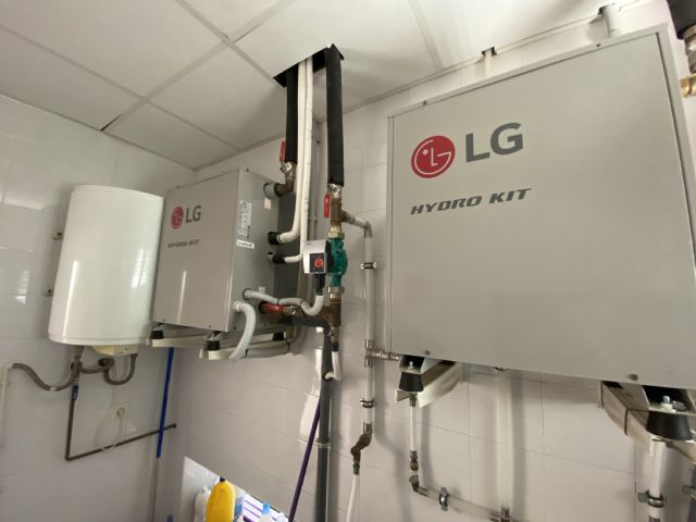 El Ayuntamiento de Puerto Lumbreras lleva a cabo tareas de mantenimiento en los colegios para su puesta a punto de cara al inicio del próximo curso escolar - 2, Foto 2