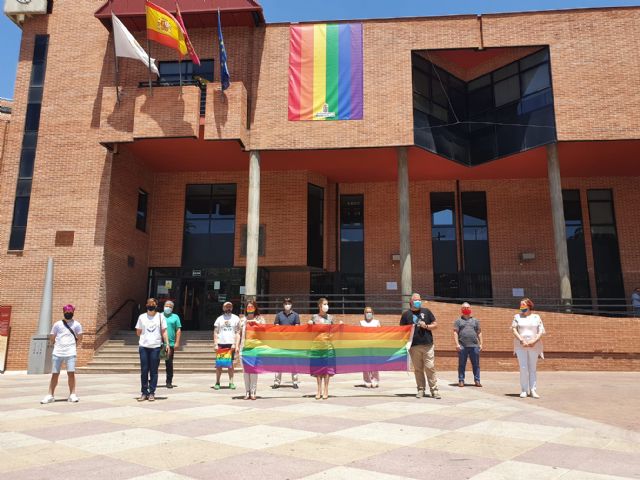 El Ayuntamiento de Molina de Segura se suma a las voces que claman por la igualdad en el Día Internacional del Orgullo 2020 - 2, Foto 2