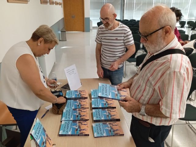 José Luis Domínguez muestra la historia de La Manga en la presentación de su último libro - 4, Foto 4