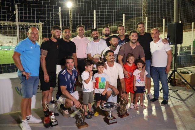 Terratenientes se hace con el Trofeo Alcalde y Campoamorgrafic Genneo con la Liga de Veteranos 2025 - 4, Foto 4