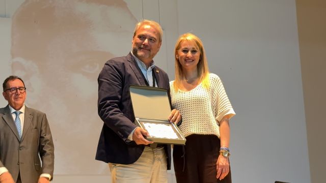 Clausura de la Semana Cultural sobre Miguel Hernández celebrada en el Centro Penitenciario Murcia II - 2, Foto 2