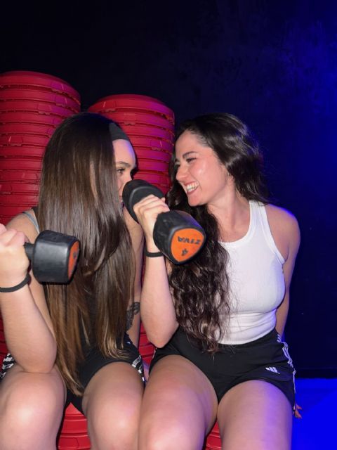 Caluu C. y Sislah lo hacen realidad junto a Chris Mars “Cargamento Pesao”, el nuevo himno femenino del Reggaetón - 1, Foto 1