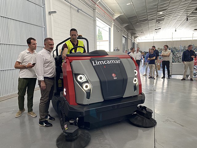 Comac elige a Limcamar para la presentación en primicia de la nueva Combimac, una revolución en la limpieza industrial - 2, Foto 2