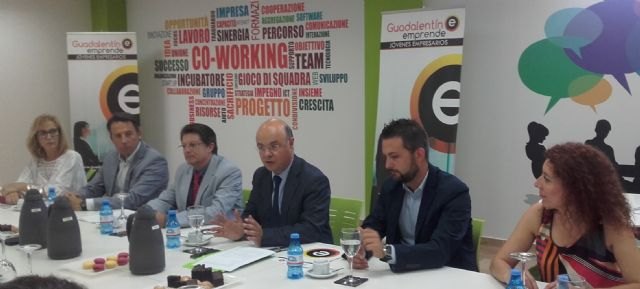 Los jóvenes empresarios lorquinos dispondrán de créditos para inversiones avalados por la Comunidad - 1, Foto 1