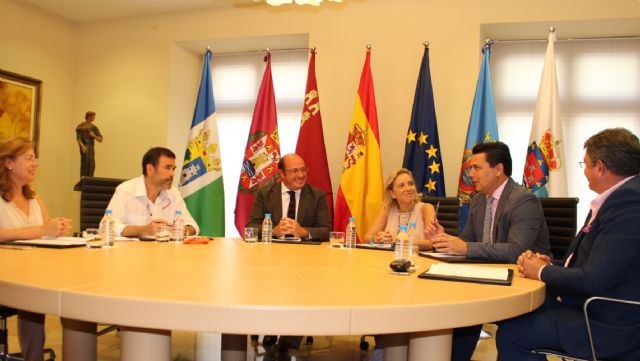 Pedro Antonio Sánchez anuncia la creación de un comité de expertos que asesore sobre las medidas de regeneración del Mar Menor - 1, Foto 1