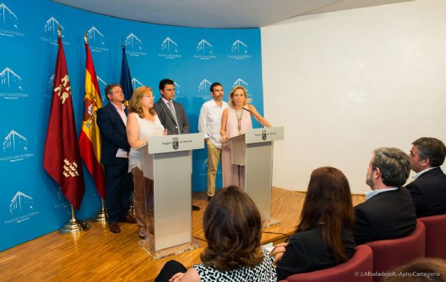 El presidente de la Comunidad garantiza a los alcaldes del Mar Menor que no se volverá a repetir lo ocurrido este año con la laguna - 4, Foto 4