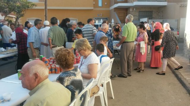 La Aljorra celebró una jornada de puertas abiertas con la comunidad islámica para conocer sus actividades - 1, Foto 1