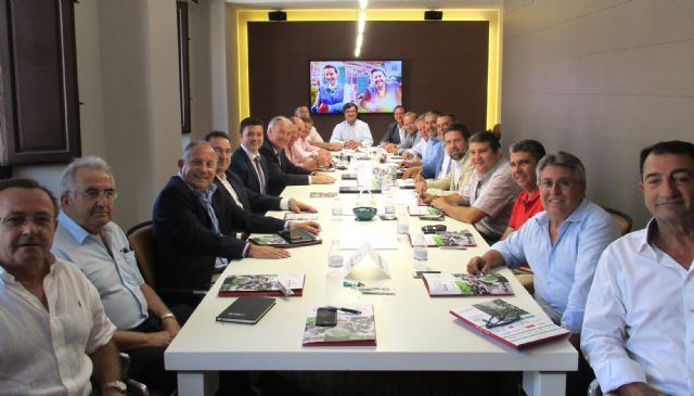 El presidente de PROEXPORT reitera al consejero Fomento la necesidad de que el Corredor Mediterráneo llegue a la Región - 1, Foto 1