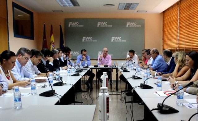 La Comunidad trabaja en un programa de actuaciones para minimizar el posible impacto del ´Brexit´ en las exportaciones regionales - 1, Foto 1