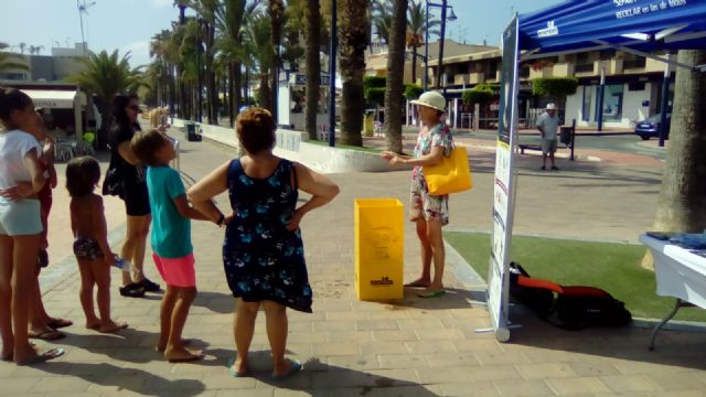 La concejalía de Medio Ambiente invita a los bañistas a reciclar y respirar - 3, Foto 3
