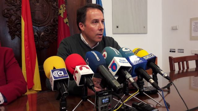 El Ayuntamiento anima a cualquier ciudadano que tenga pistas sobre el posible autor de los incendios en el entorno del castillo que lo comunique a los cuerpos de seguridad - 1, Foto 1