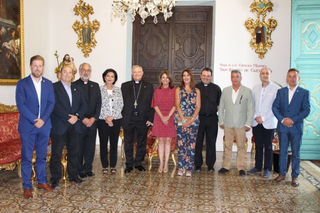 El Obispo de la Diócesis de Cartagena recibe a la Real e Ilustre Cofradía de la Santísima y Vera Cruz de Caravaca. - 1, Foto 1