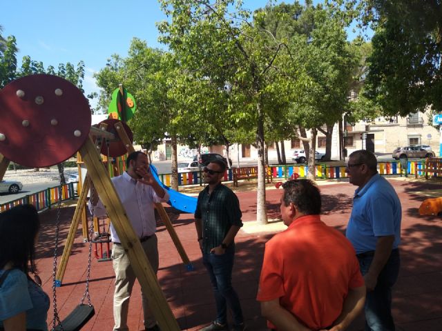 El Ayuntamiento remodela la zona infantil de la avenida Antonio Rocamora de Espinardo - 1, Foto 1