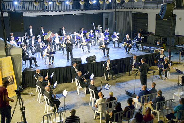 La Banda Sinfónica Municipal de Sevilla realizó en la tarde noche un Concierto Extraordinario - 3, Foto 3