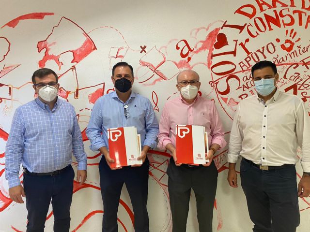 FRECOM y Cáritas firman un convenio de colaboración para ayudar a las personas en riesgo de exclusión de la Región de Murcia - 2, Foto 2