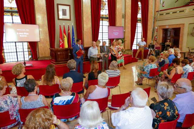El Ayuntamiento lanza la campaña 'Murcia quiere a sus abuelos' para conmemorar el 26 de julio y rendir tributo a esta figura - 4, Foto 4