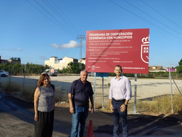 El Ayuntamiento renueva 2.760 m2 de asfalto en el carril de la Civila de Rincón de Seca mejorando el tránsito de la zona - 3, Foto 3