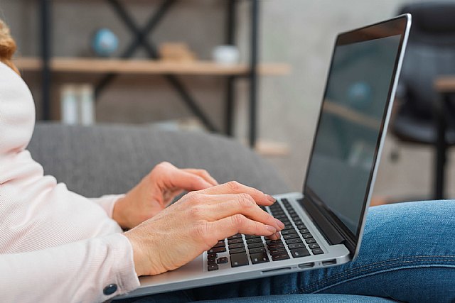 Más de un centenar de docentes obtiene el nivel C1 de Competencia Digital - 1, Foto 1