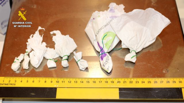 La Guardia Civil detiene a los presuntos autores de un robo con intimidación en una vivienda de Las Torres de Cotillas - 5, Foto 5