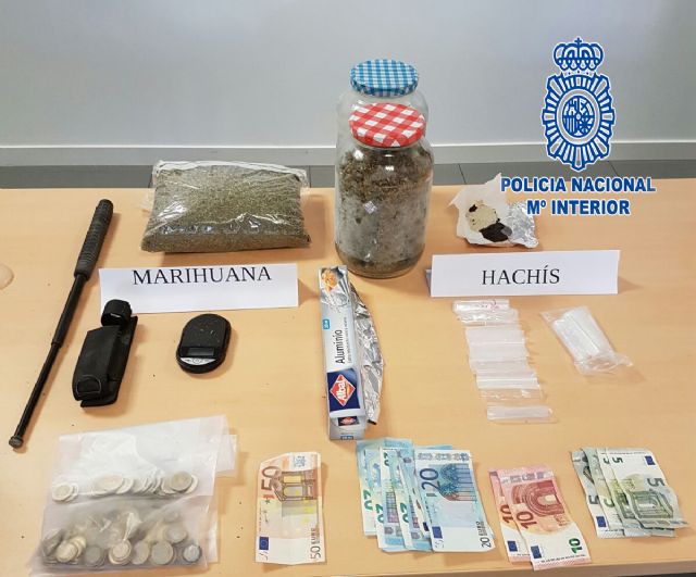 Detenida una pareja dedicada al tráfico de estupefacientes - 1, Foto 1
