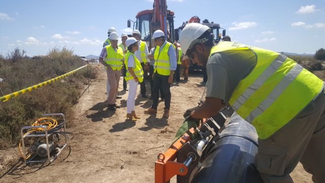 La Consejería trabaja al mismo tiempo en varios tramos de la conducción que desviará agua de la Rambla del Albujón para agilizar las obras - 1, Foto 1
