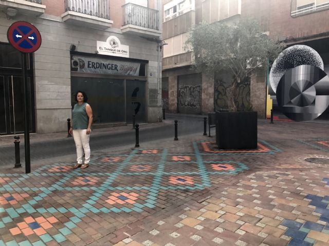 El barrio de Santa Eulalia cuenta con más plazas de estacionamiento para personas con movilidad reducida - 1, Foto 1