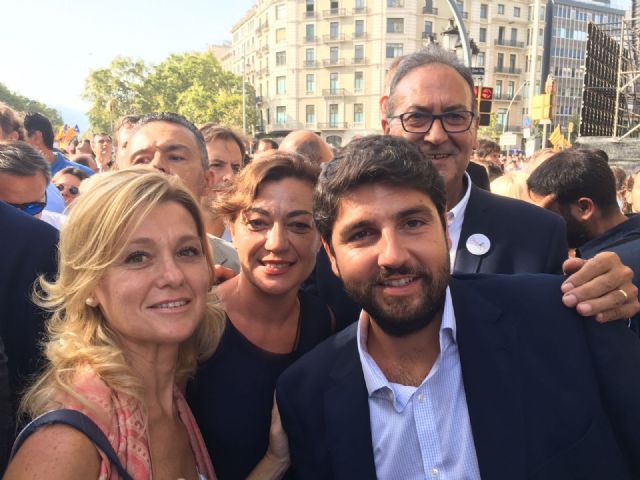 El PPRM presente en Barcelona en la manifestación contra el terrorismo - 1, Foto 1