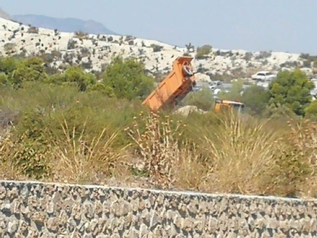 El Partido Popular denuncia vertidos ilegales de una obra municipal - 2, Foto 2