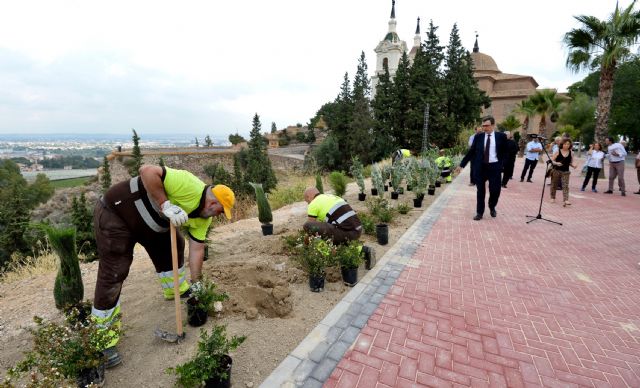 El Ayuntamiento pone a punto el Santuario de la Fuensanta con la construcción de un nuevo mirador de 1.000m2 - 2, Foto 2
