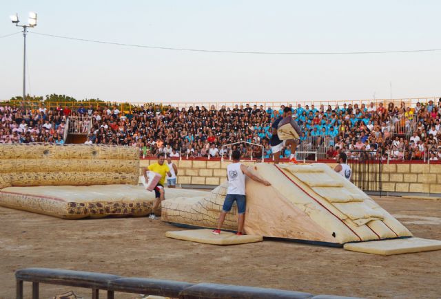 Cerca de 2.500 personas disfrutan del Gran Prix de las fiestas torreñas - 3, Foto 3