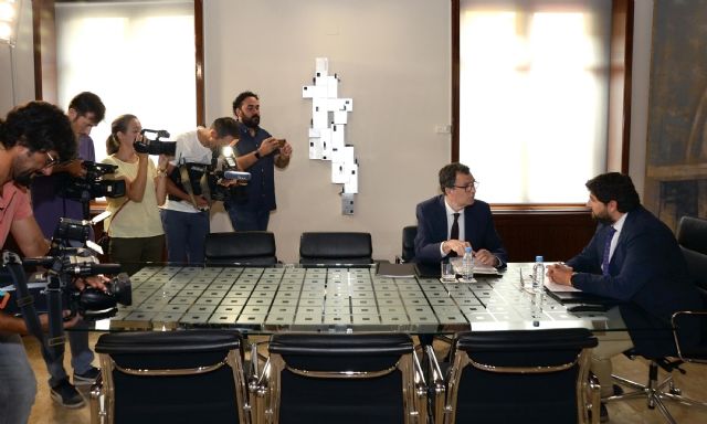 Ballesta reivindica mayor financiación para Murcia, una capital joven y en continua expansión de la España que se llena - 2, Foto 2