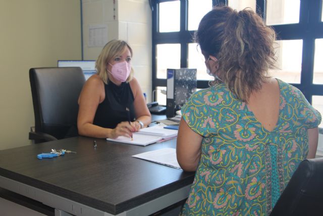 El Ayuntamiento destina 35 mil euros en  ayudas de movilidad y material escolar y Premios a la Excelencia - 1, Foto 1