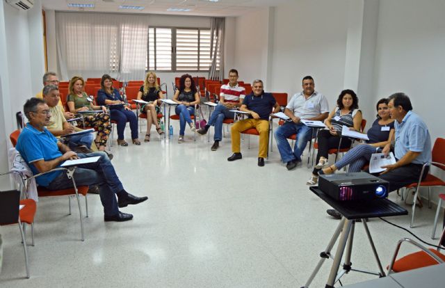 Cómo motivar y dirigir equipos de trabajo, tema del nuevo curso para funcionarios de la EFIAP y el Ayuntamiento torreño - 2, Foto 2