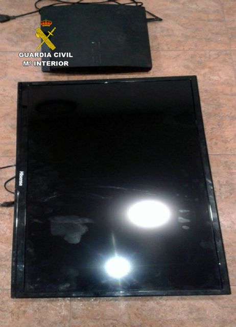 La Guardia Civil desmantela un grupo juvenil dedicado al robo en viviendas - 3, Foto 3