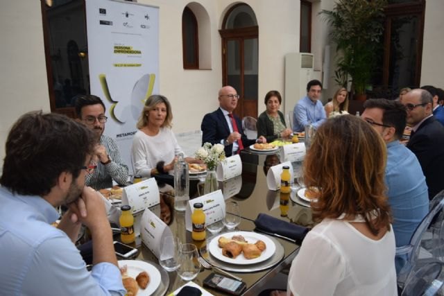 La Región crea ocho empresas cada día durante los siete primeros meses del año - 2, Foto 2