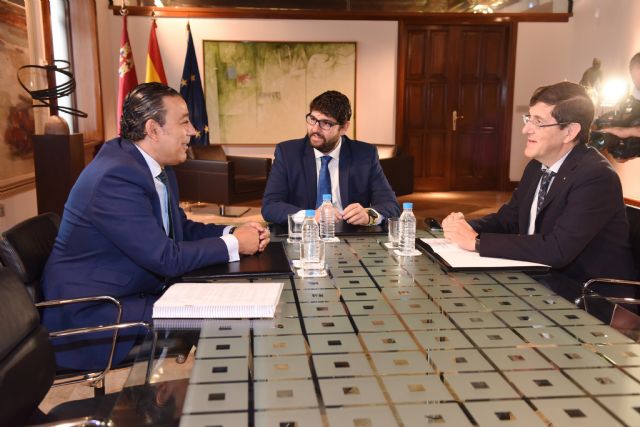 El presidente del Colegio de Dentistas se reúne con el presidente de la Comunidad Autónoma - 1, Foto 1